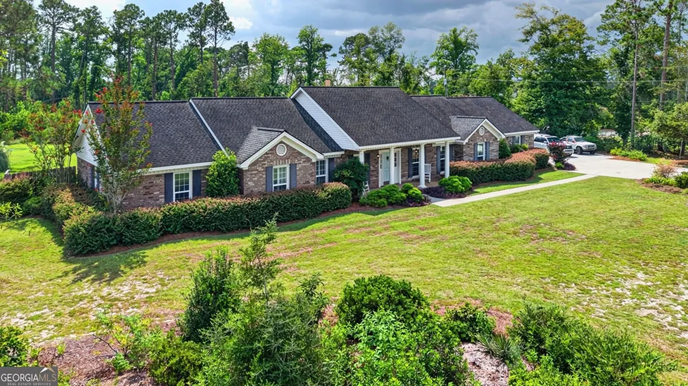 194 Forest AVE Baxley, GA 31513