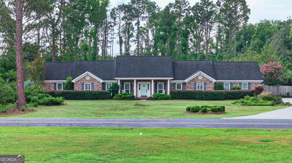 194 Forest AVE Baxley, GA 31513