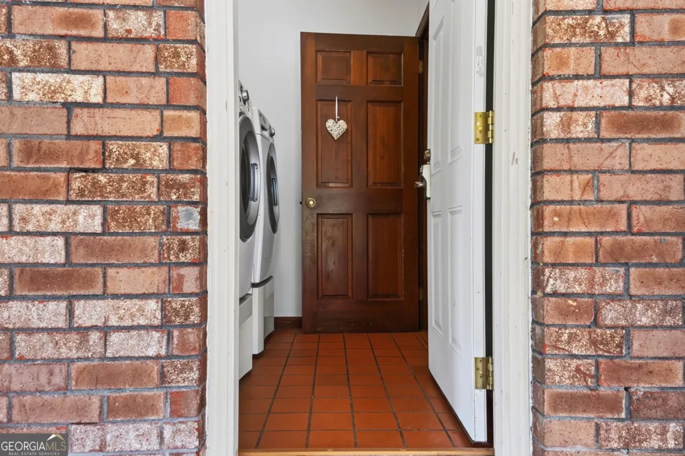194 Forest AVE Baxley, GA 31513