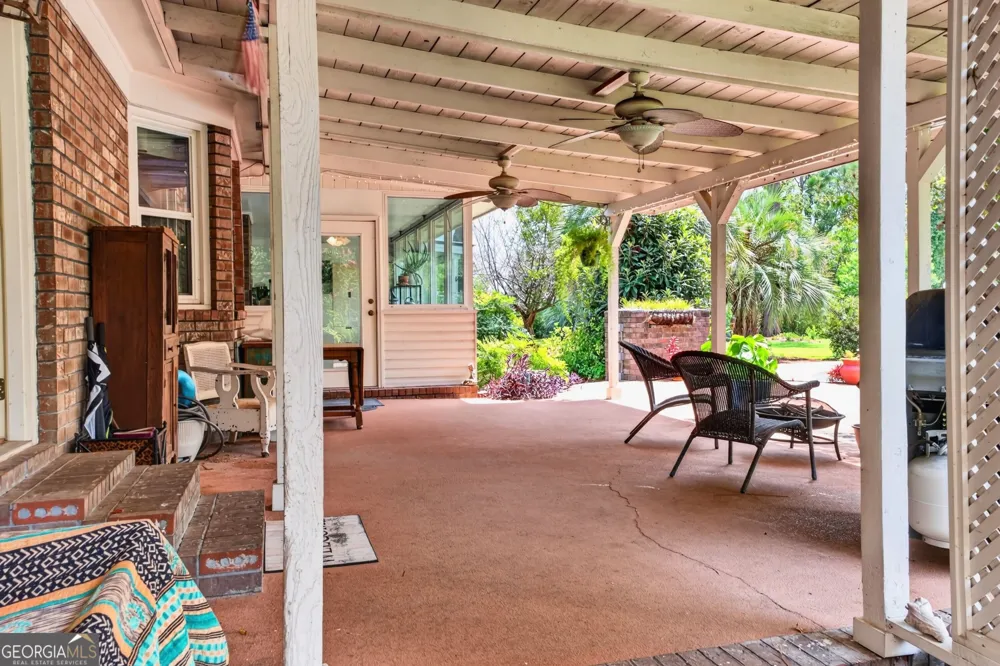 194 Forest AVE Baxley, GA 31513
