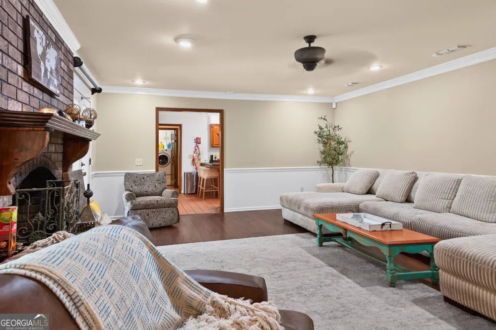 194 Forest AVE Baxley, GA 31513