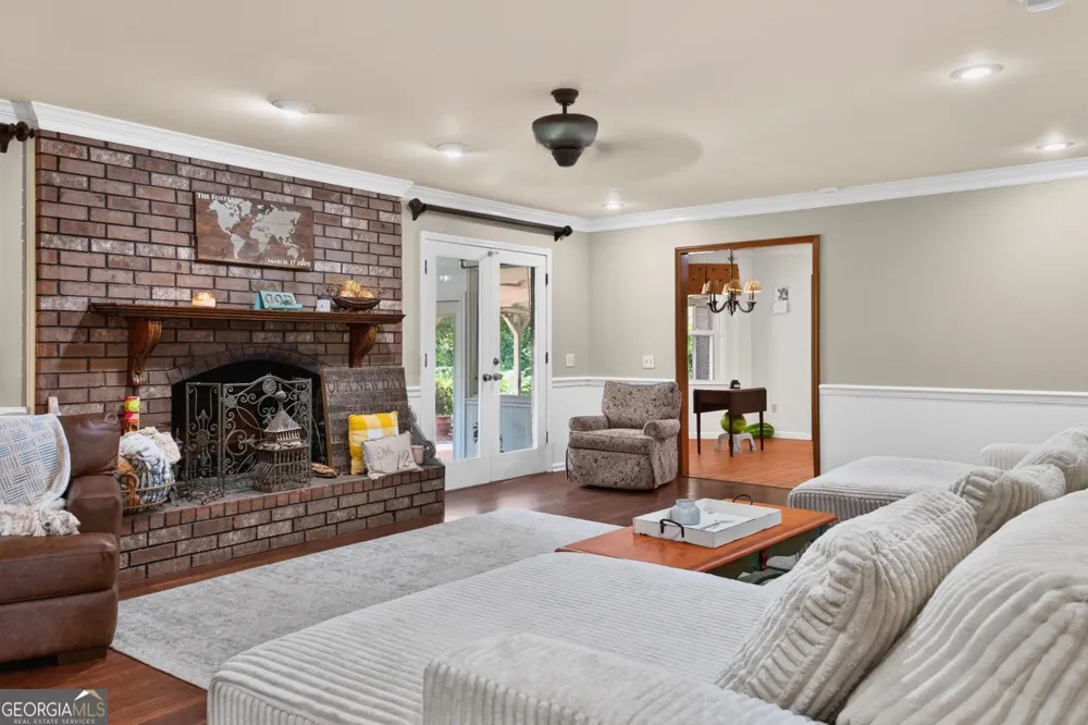 194 Forest AVE Baxley, GA 31513