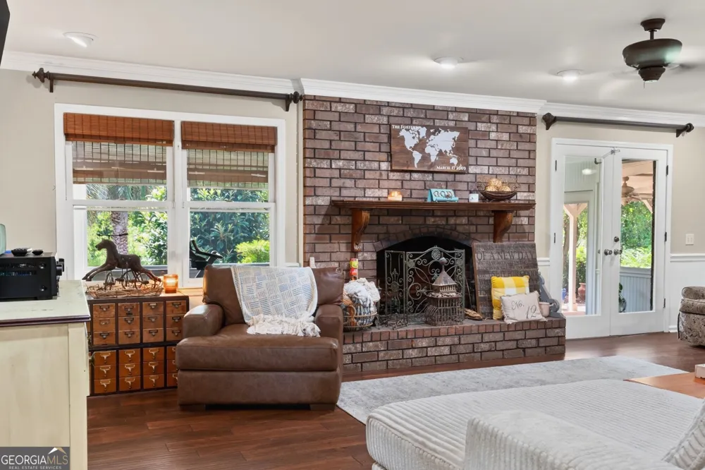 194 Forest AVE Baxley, GA 31513