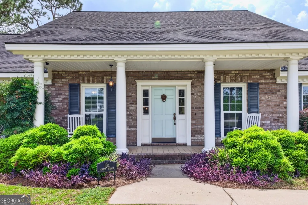 194 Forest AVE Baxley, GA 31513