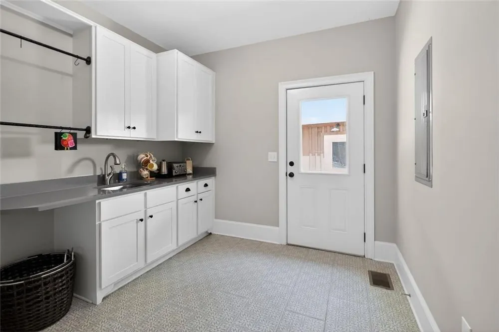 4802 Colham Ferry Road Watkinsville, GA 30677