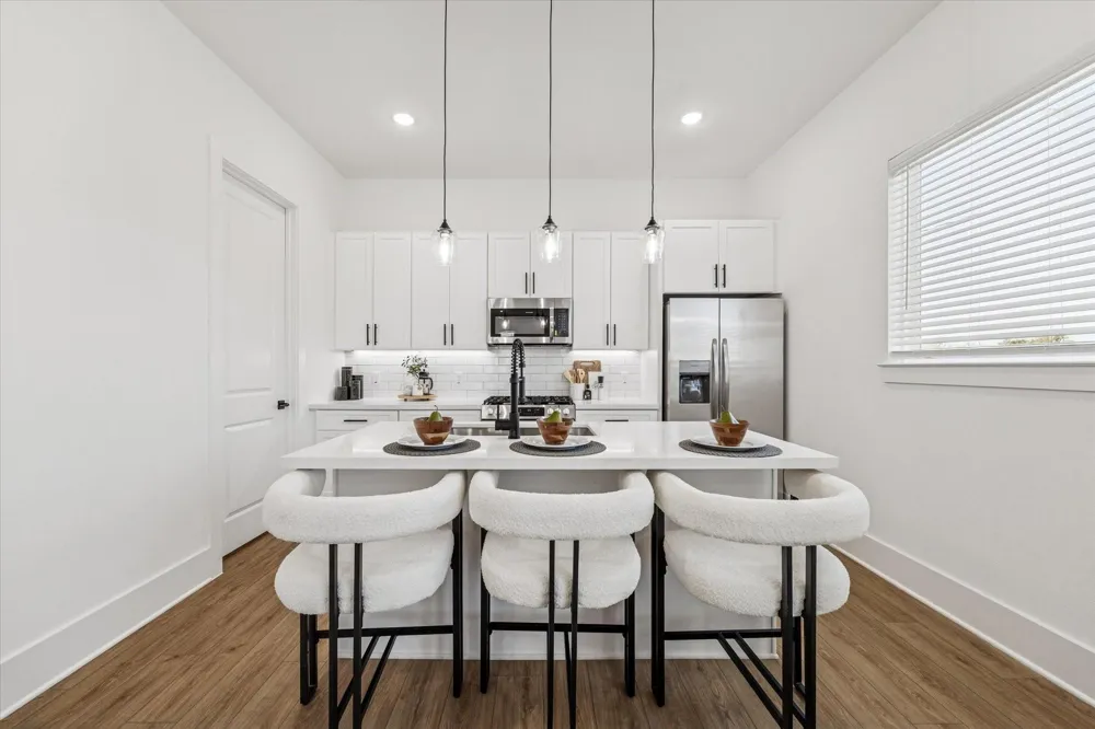 5621 Azores Houston, TX 77091