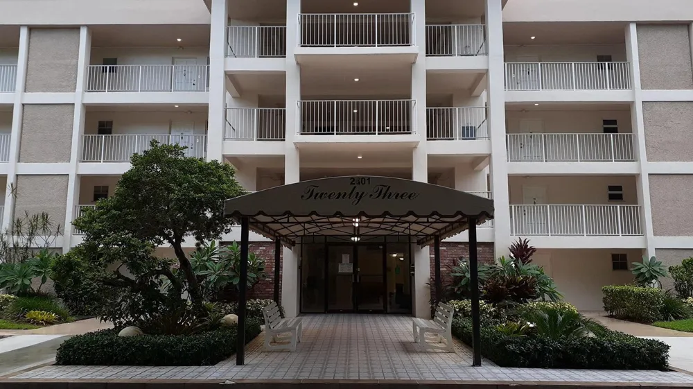 2601 S Course Drive #203 Pompano Beach, FL 33069