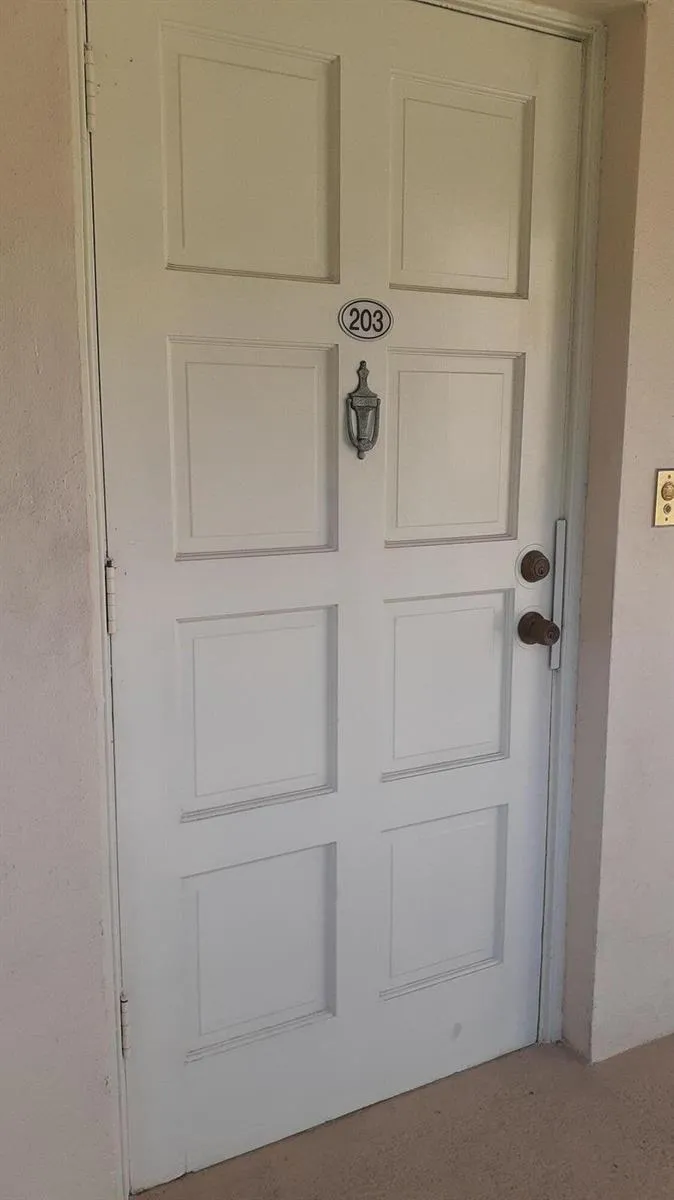 2601 S Course Drive #203 Pompano Beach, FL 33069