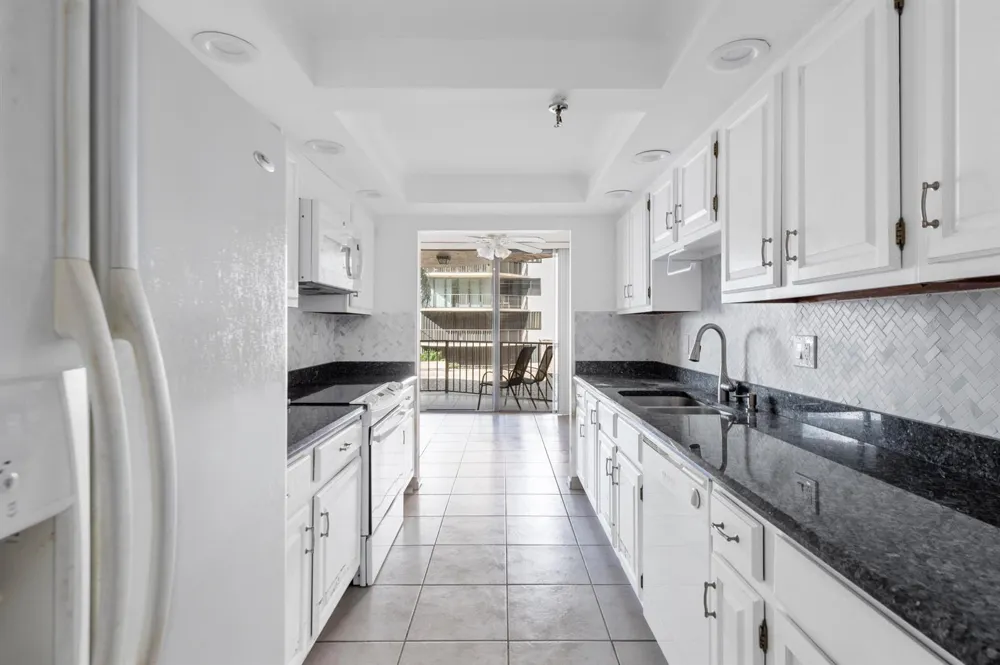 859 Jeffery Street #312 Boca Raton, FL 33487