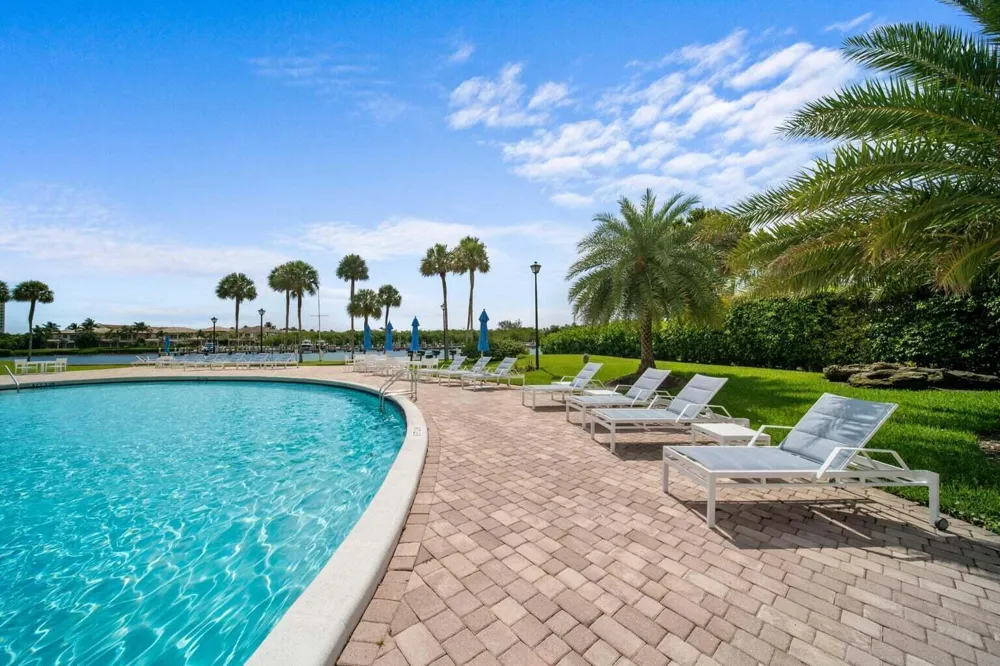 859 Jeffery Street #312 Boca Raton, FL 33487