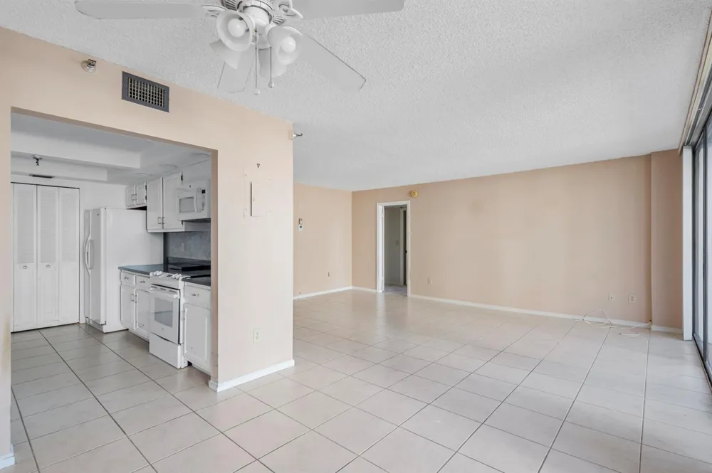 859 Jeffery Street #312 Boca Raton, FL 33487