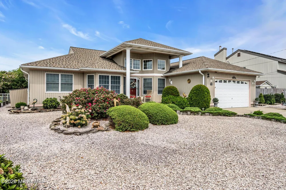 820 Bowsprit Point Lanoka Harbor, NJ 08734