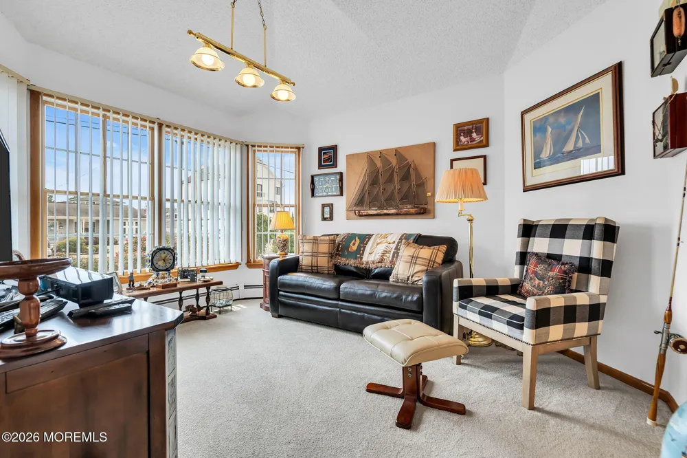 820 Bowsprit Point Lanoka Harbor, NJ 08734