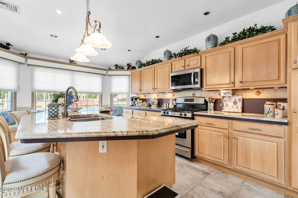 820 Bowsprit Point Lanoka Harbor, NJ 08734