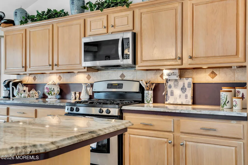 820 Bowsprit Point Lanoka Harbor, NJ 08734