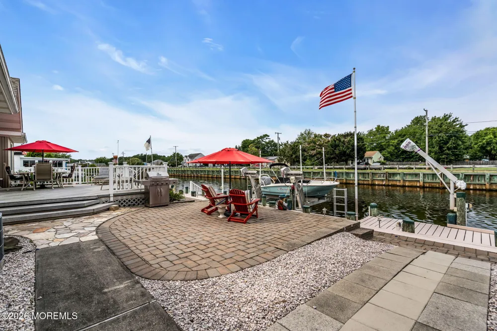 820 Bowsprit Point Lanoka Harbor, NJ 08734