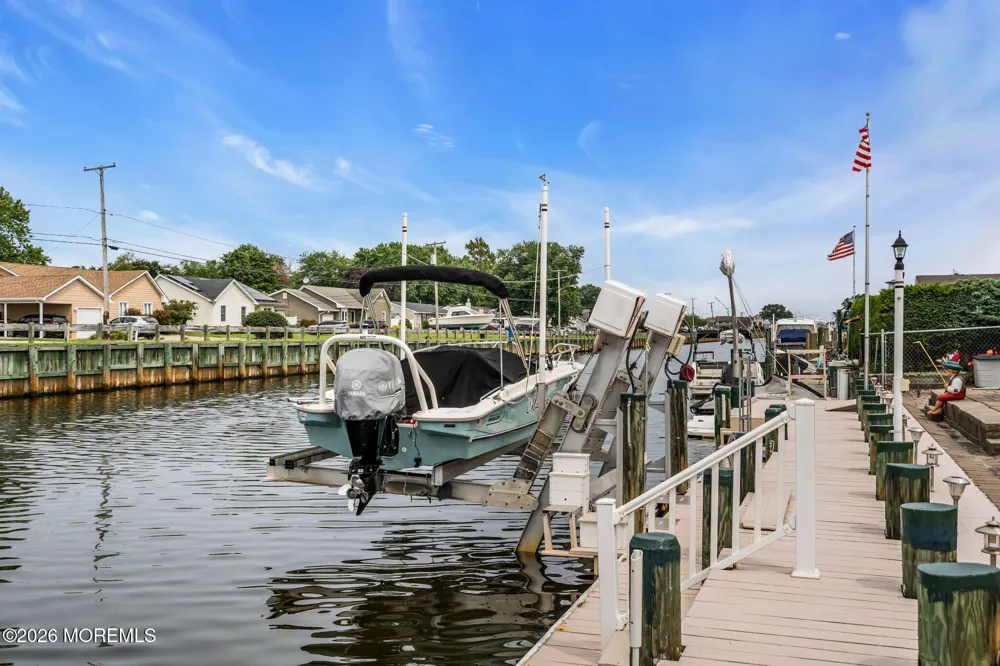 820 Bowsprit Point Lanoka Harbor, NJ 08734
