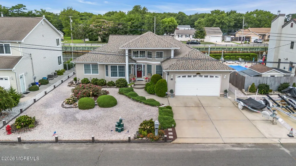 820 Bowsprit Point Lanoka Harbor, NJ 08734