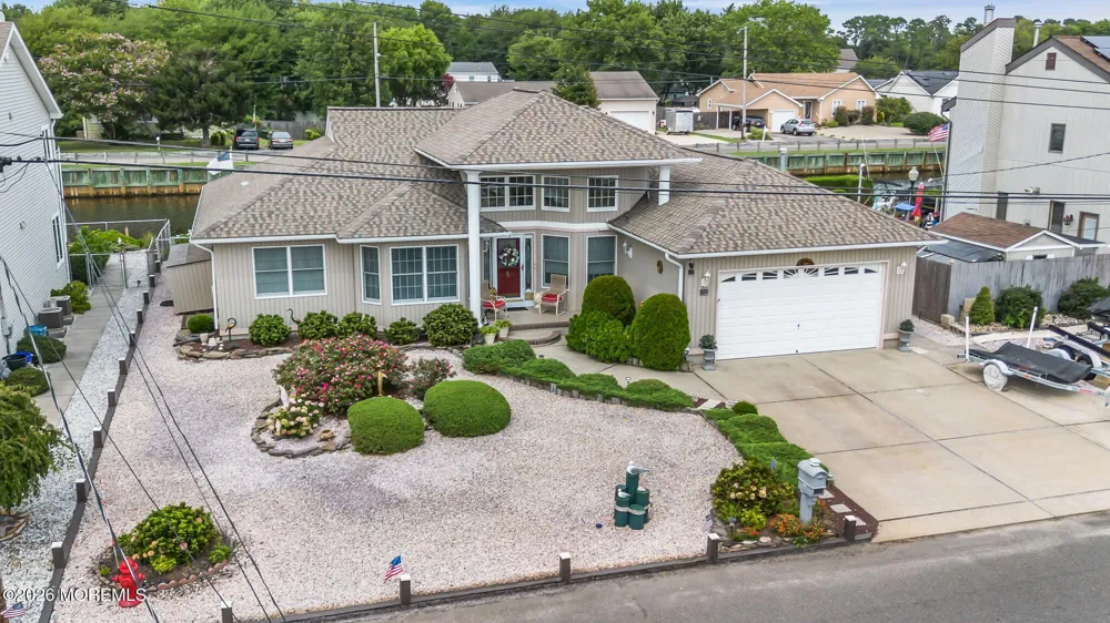 820 Bowsprit Point Lanoka Harbor, NJ 08734