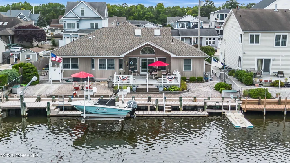 820 Bowsprit Point Lanoka Harbor, NJ 08734