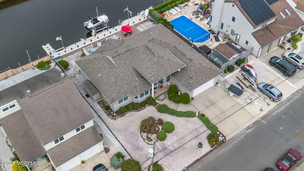 820 Bowsprit Point Lanoka Harbor, NJ 08734