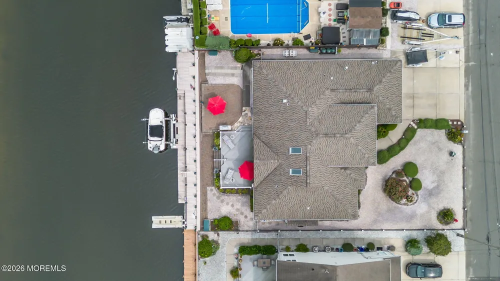 820 Bowsprit Point Lanoka Harbor, NJ 08734