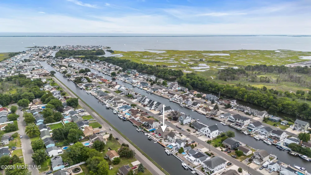 820 Bowsprit Point Lanoka Harbor, NJ 08734