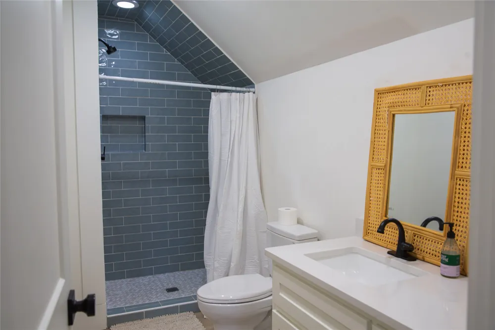 288 Channel Road Canadian, OK 74425