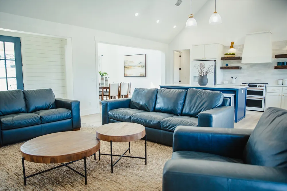 288 Channel Road Canadian, OK 74425