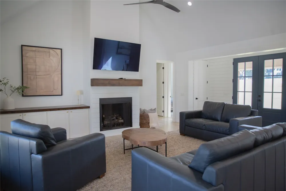 288 Channel Road Canadian, OK 74425