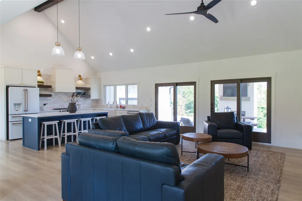 288 Channel Road Canadian, OK 74425