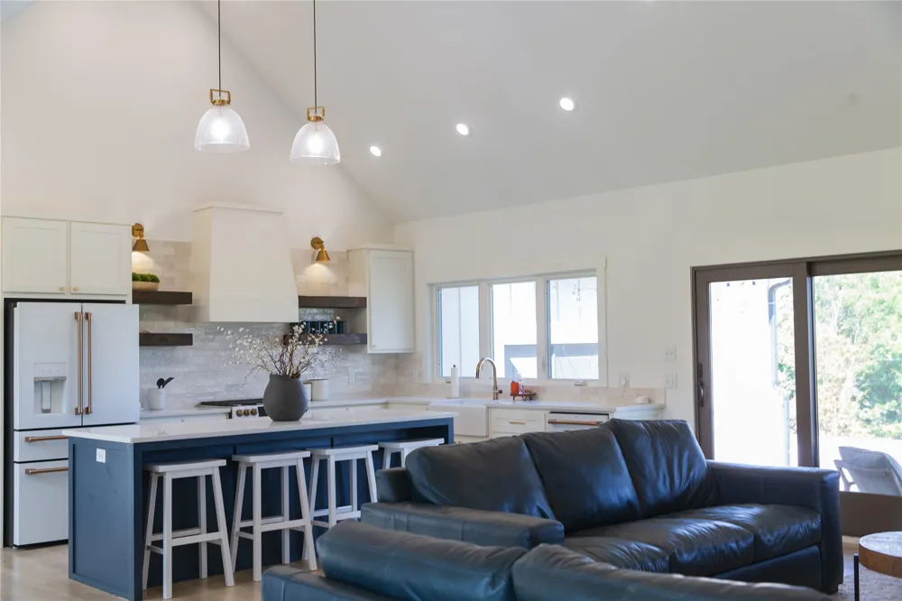 288 Channel Road Canadian, OK 74425