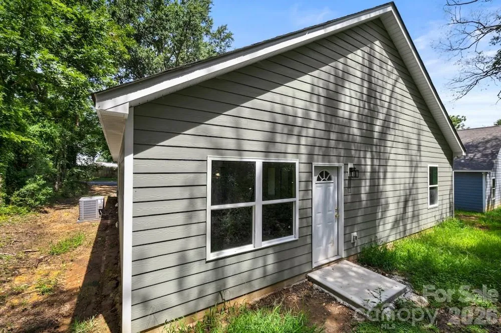 503 E Dunlap Street Lancaster, SC 29720
