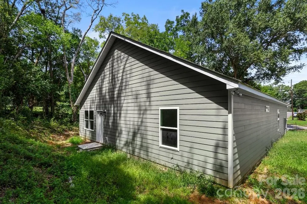 503 E Dunlap Street Lancaster, SC 29720