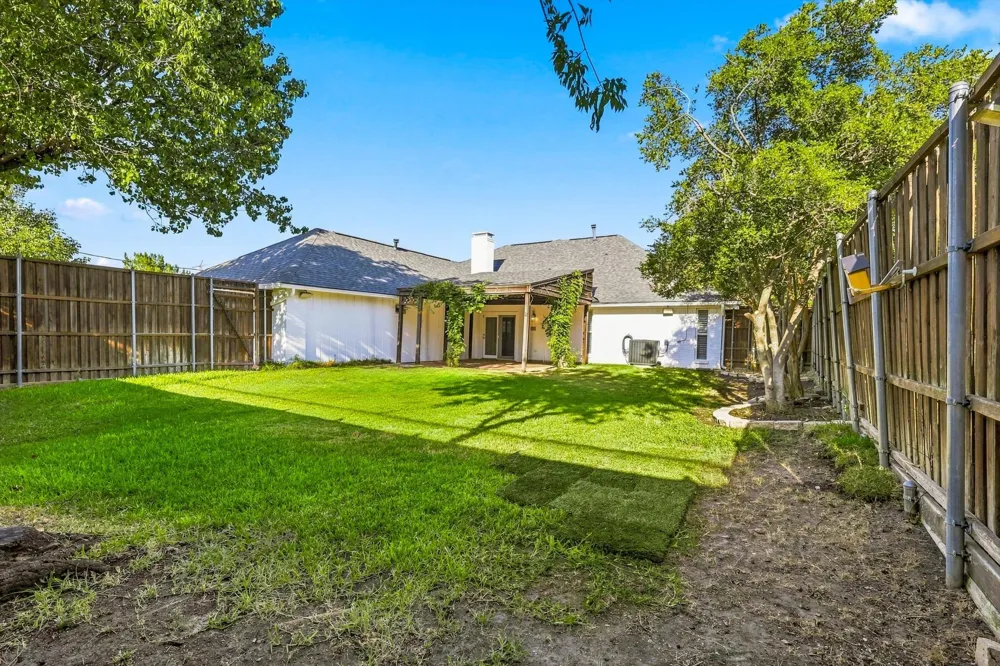 8721 Flint Falls Drive Dallas, TX 75243