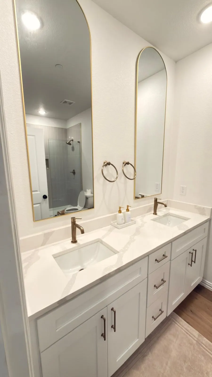 1217 Beaconfield Lane #811 Arlington, TX 76011