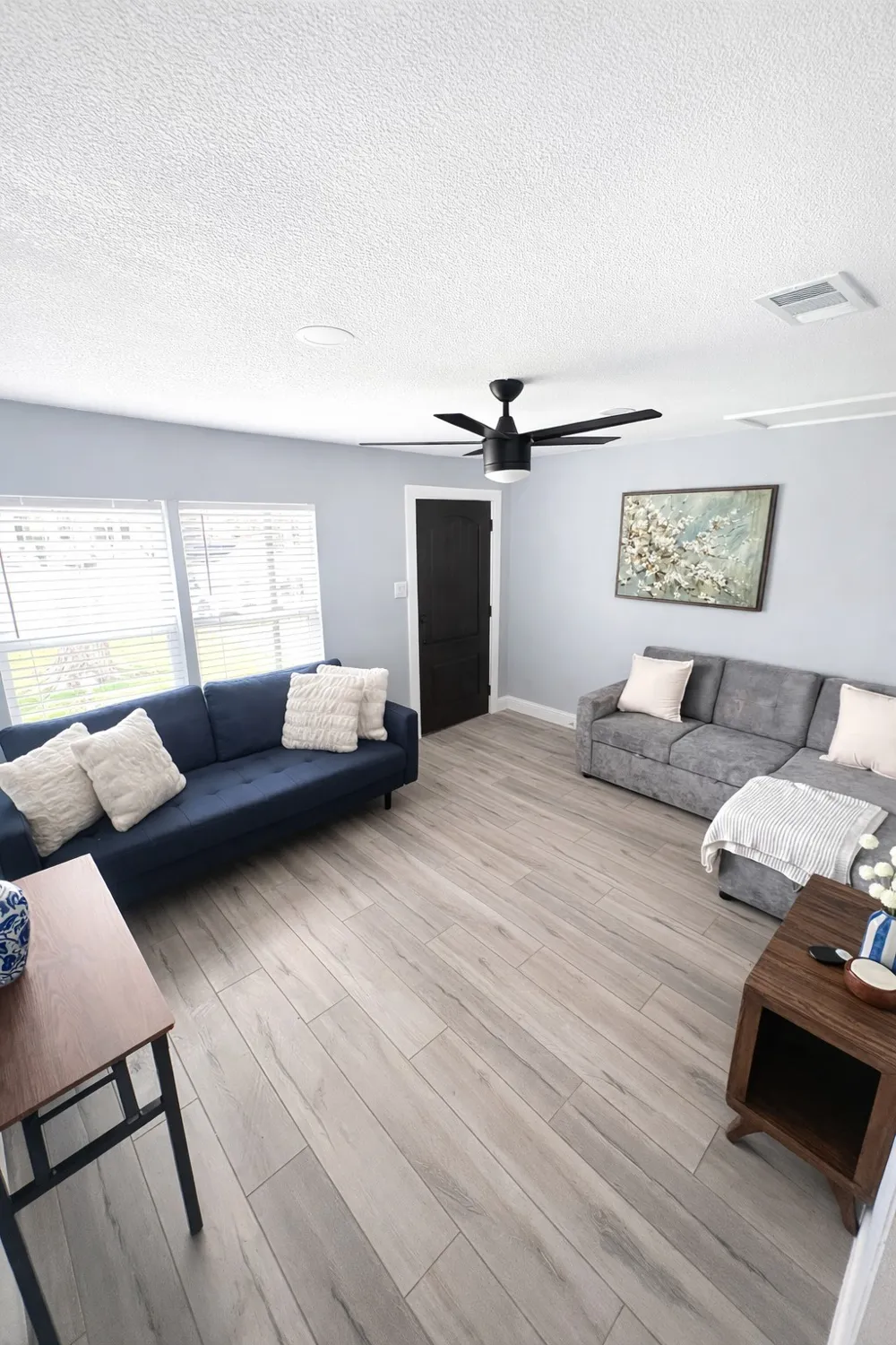 228 Harrison Lane Hurst, TX 76053