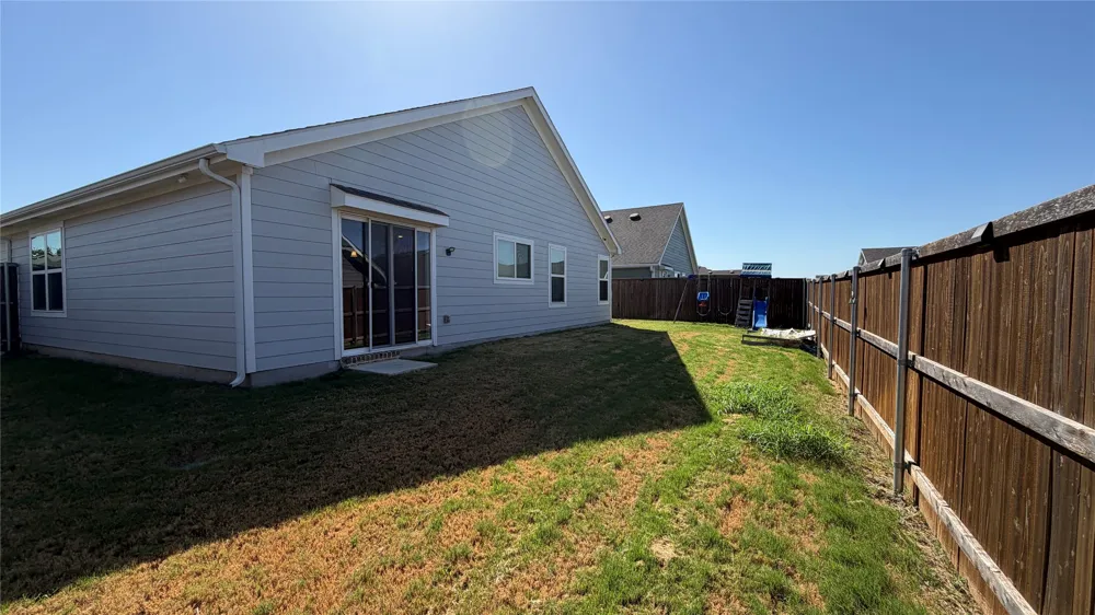 621 Quail Meadows Drive Cleburne, TX 76031