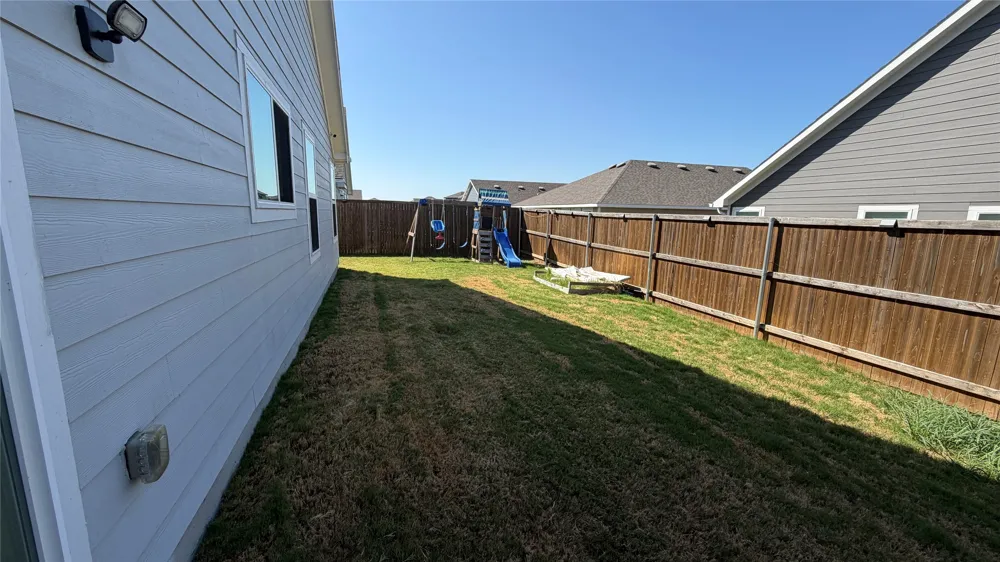 621 Quail Meadows Drive Cleburne, TX 76031