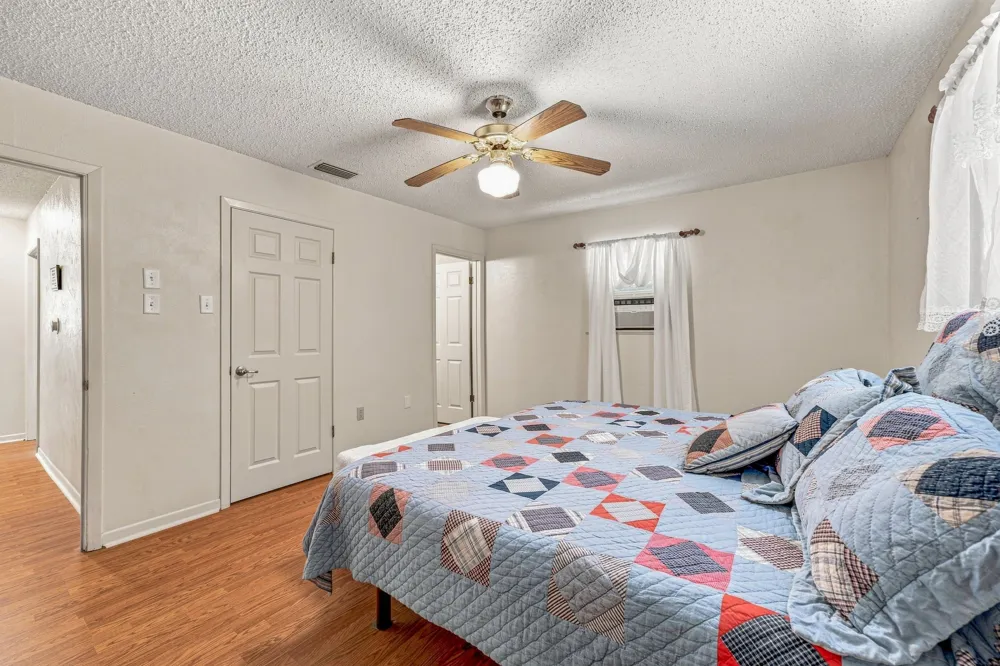 409 Charlotte Stephenville, TX 76401