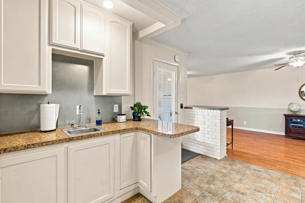 409 Charlotte Stephenville, TX 76401