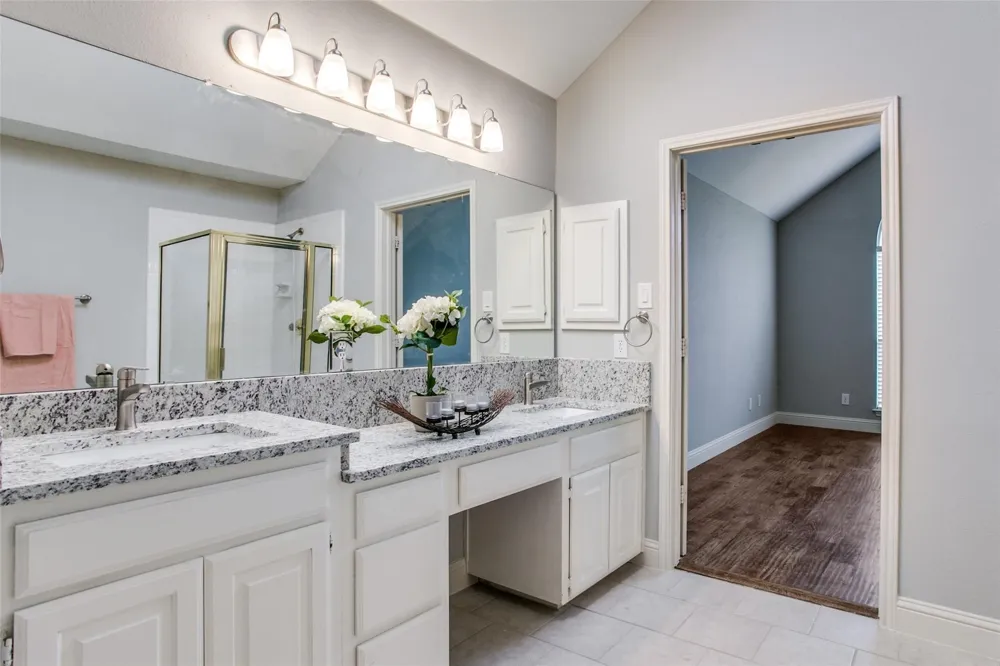2103 Amherst Drive Lewisville, TX 75067