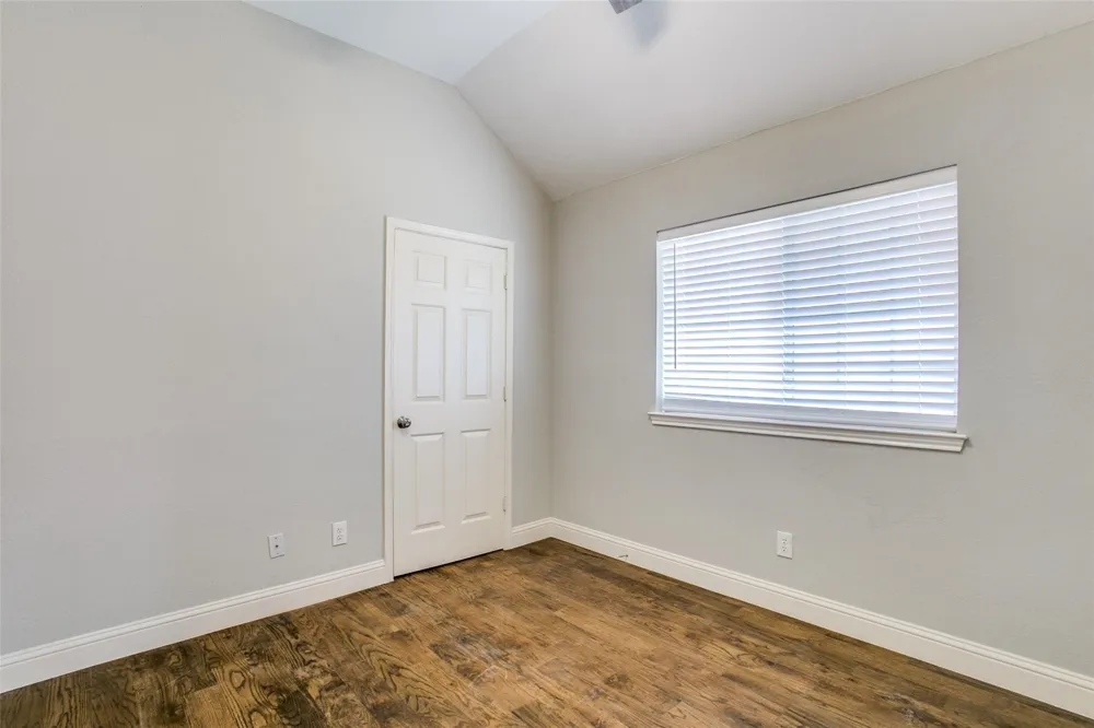2103 Amherst Drive Lewisville, TX 75067