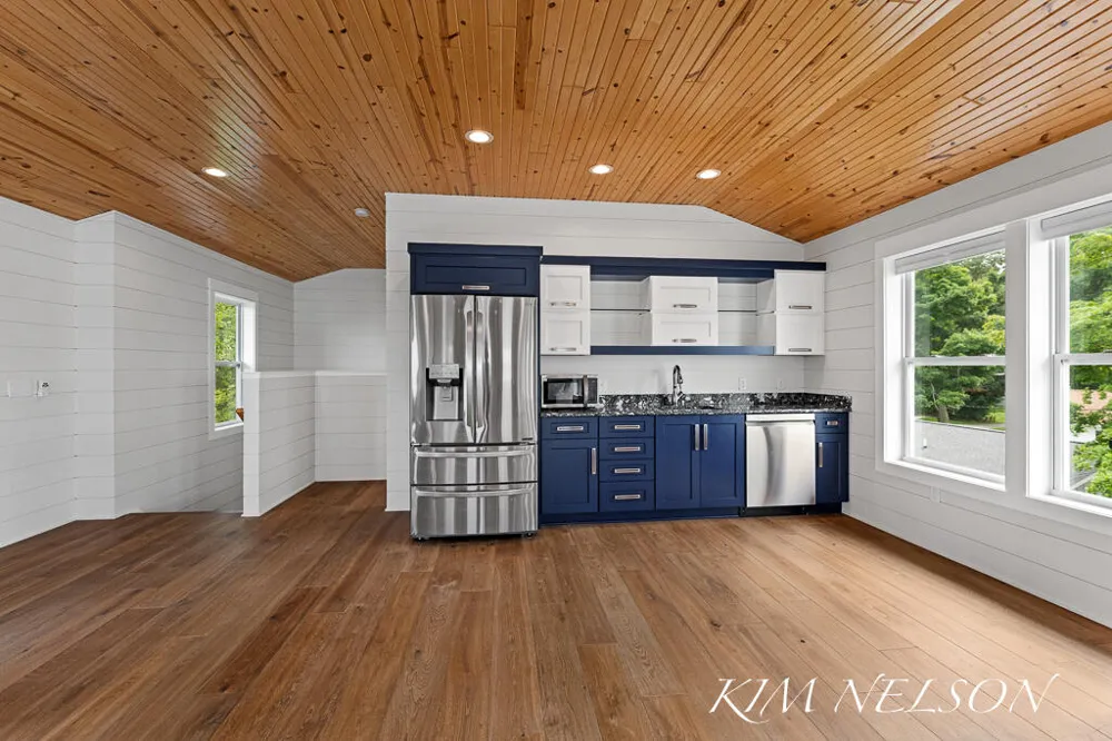 5768 South Shore Drive Whitehall, MI 49461