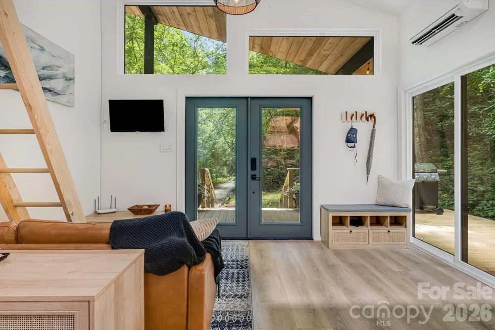 317 Twinbrook Lane Maggie Valley, NC 28751