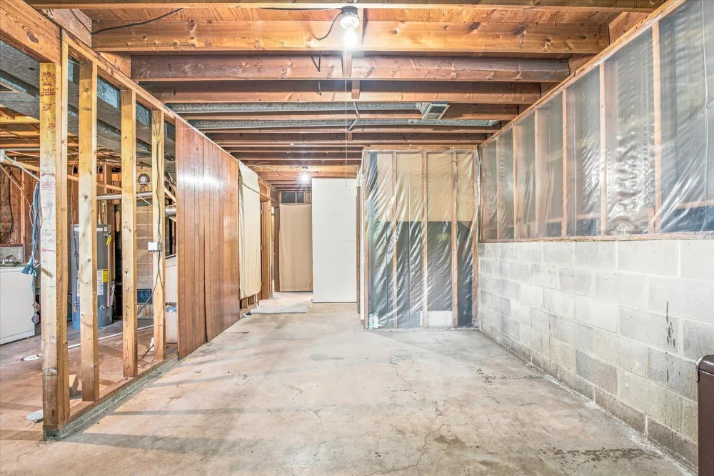 6370 County Road 5 NW Isanti, MN 55040