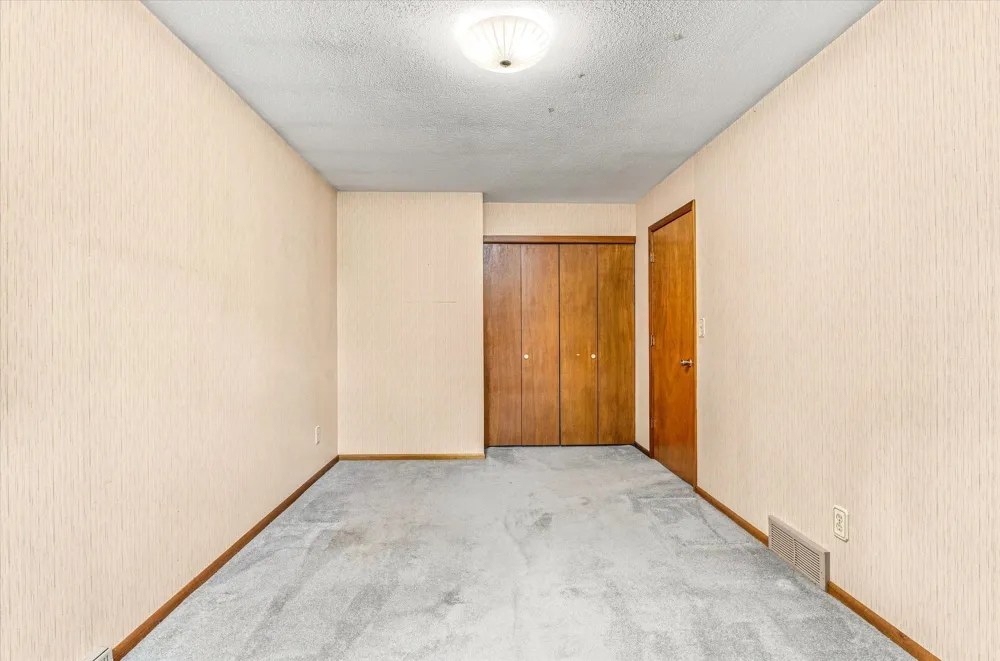 6370 County Road 5 NW Isanti, MN 55040