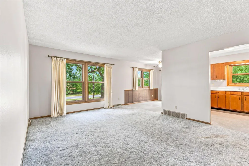 6370 County Road 5 NW Isanti, MN 55040
