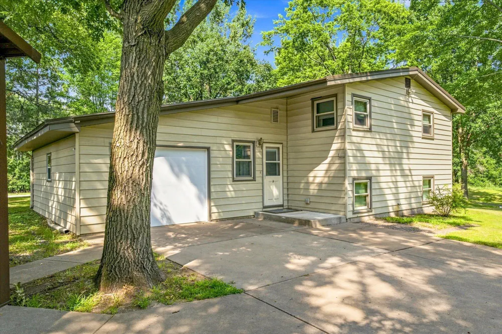 6370 County Road 5 NW Isanti, MN 55040