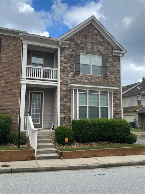 5740 Radford Loop